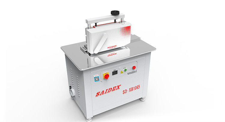 औद्योगिक ऐक्रेलिक चम्फरिंग मशीन 220V 3000W PMMA बेवेलिंग के लिए 16mm मोटाई फ्लैट वर्किंग बोर्ड