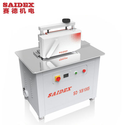 सीई टिकाऊ ट्रिमिंग ऐक्रेलिक मशीन, 220V ऐक्रेलिक प्रेसिजन कटिंग उपकरण