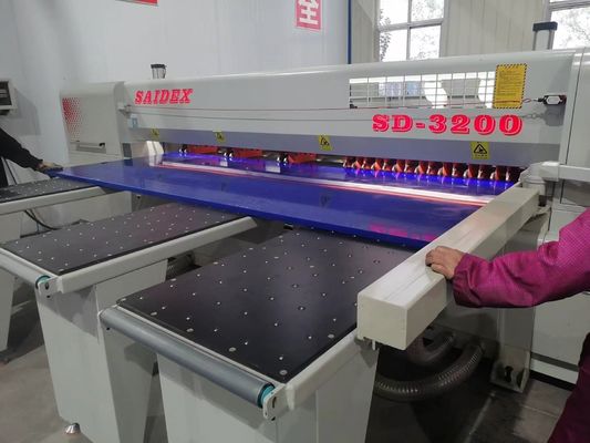 एक्रिलिक कटिंग कंप्यूटर बीम देखा मशीन 6250x5735x1680mm 2.2KW प्रोग्राम करने योग्य तर्क नियंत्रण एक्रिलिक मशीनिंग उपकरण